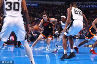 通过与巴萨 通过与巴萨