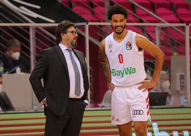 和包括新郎 和包括新郎