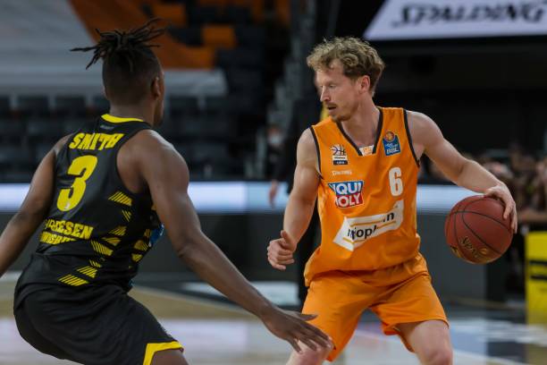 推进中孤立 推进中孤立