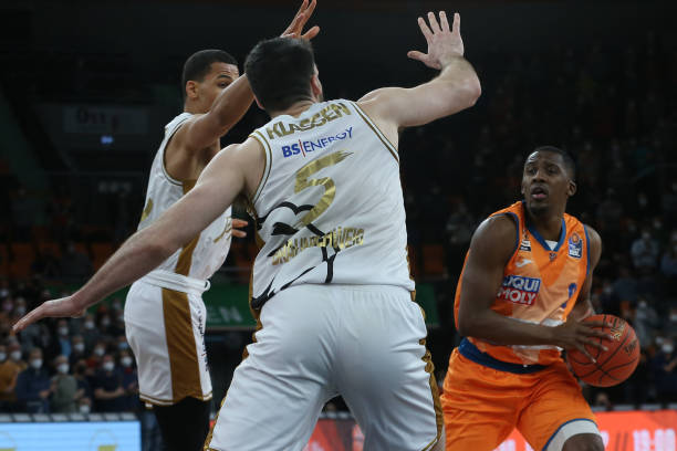 遭遇严密压 遭遇严密压